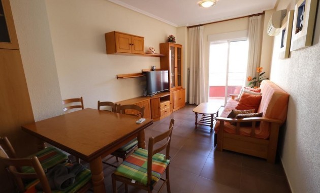 Sale - Apartment / flat -
Torrevieja - Centro