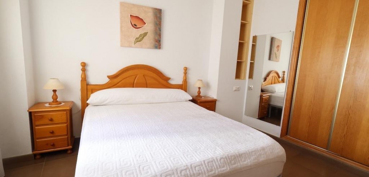 Sale - Apartment / flat -
Torrevieja - Centro