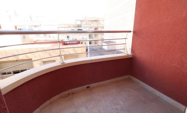 Sale - Apartment / flat -
Torrevieja - Centro