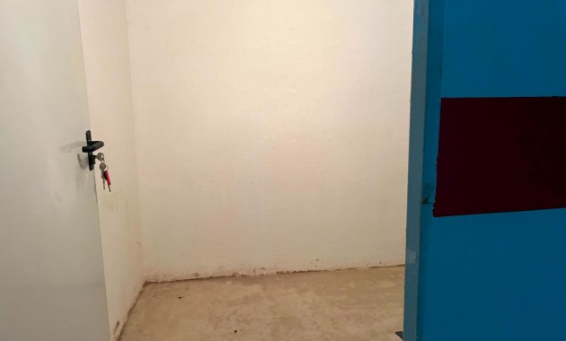 Sale - Apartment / flat -
Torrevieja - Centro