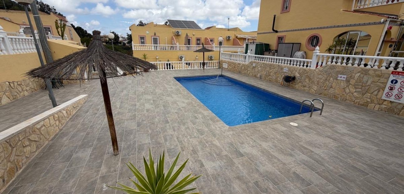 Sale - Terraced house -
Orihuela Costa - Las Filipinas