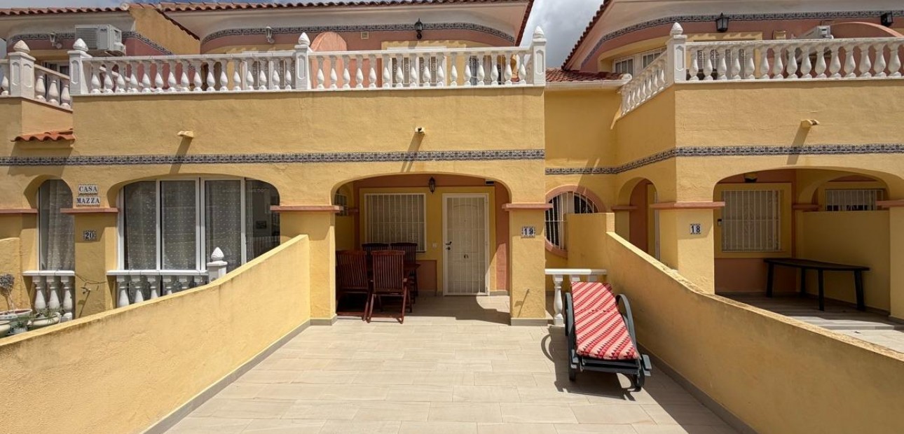Sale - Terraced house -
Orihuela Costa - Las Filipinas