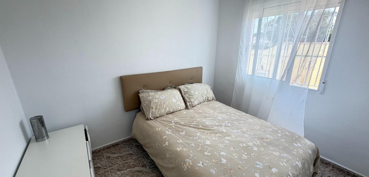 Sale - Terraced house -
Orihuela Costa - Las Filipinas