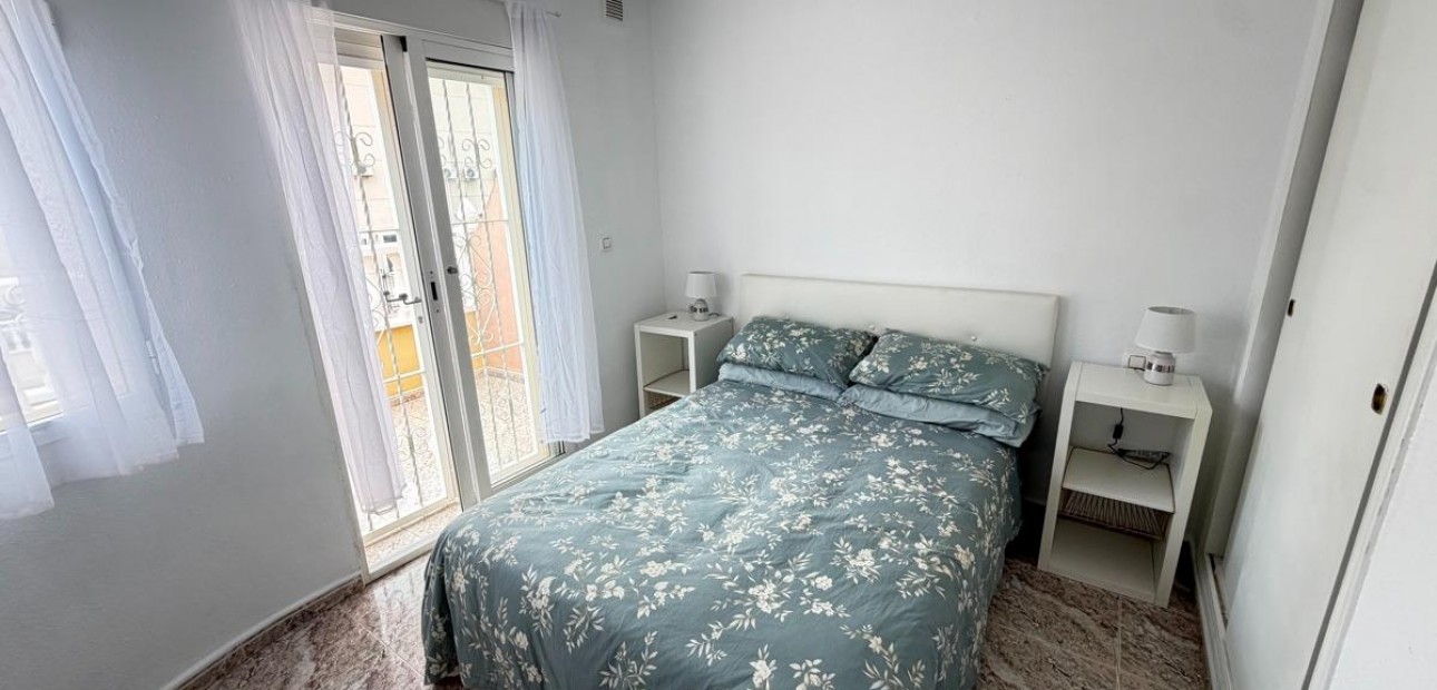 Sale - Terraced house -
Orihuela Costa - Las Filipinas