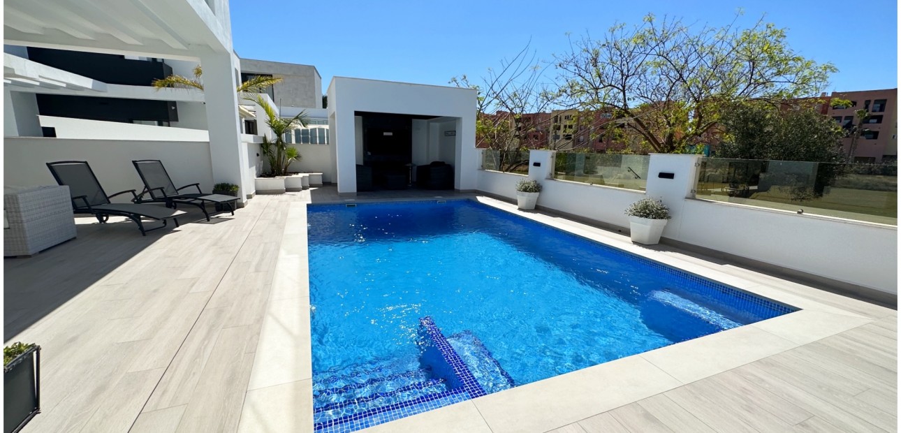 Sale - Detached Villa -
Mar Menor Golf Resort - Mar Menor Golf Resort - Centre