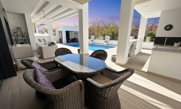 Sale - Detached Villa -
Mar Menor Golf Resort - Mar Menor Golf Resort - Centre