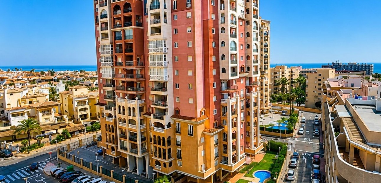Sale - Apartment / flat -
Torrevieja - Playa Los Locos