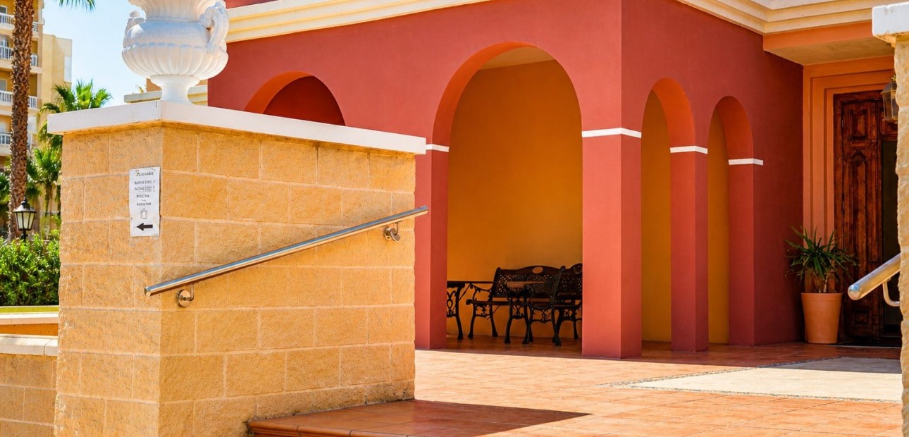 Sale - Apartment / flat -
Torrevieja - Playa Los Locos