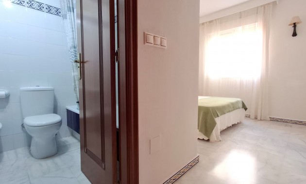 Sale - Apartment / flat -
Torrevieja - Playa Los Locos
