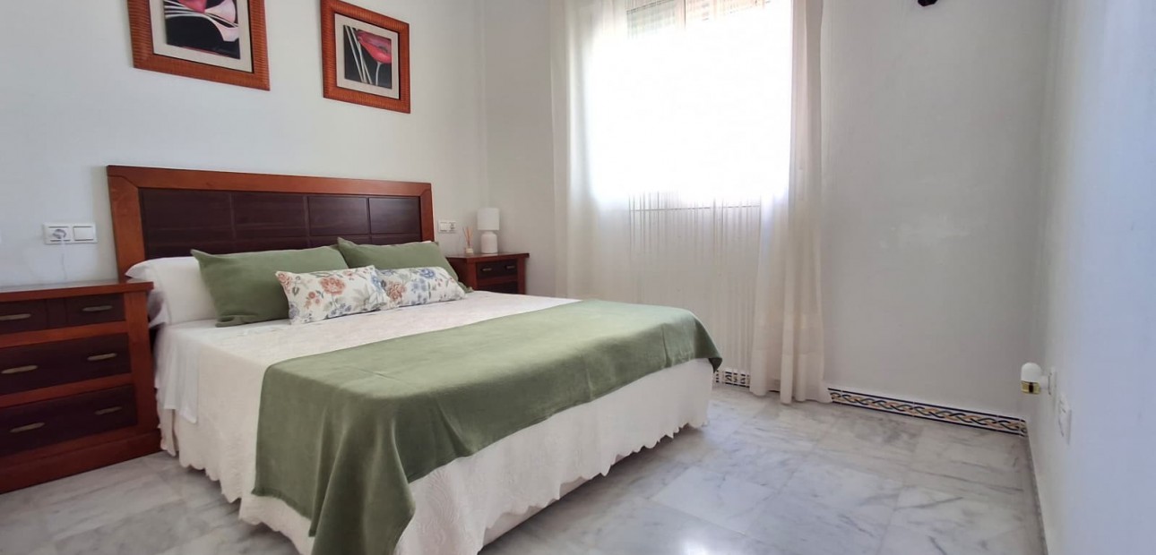 Sale - Apartment / flat -
Torrevieja - Playa Los Locos