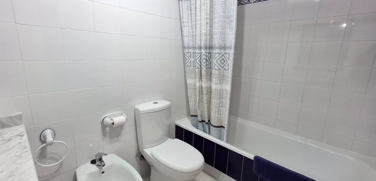 Sale - Apartment / flat -
Torrevieja - Playa Los Locos