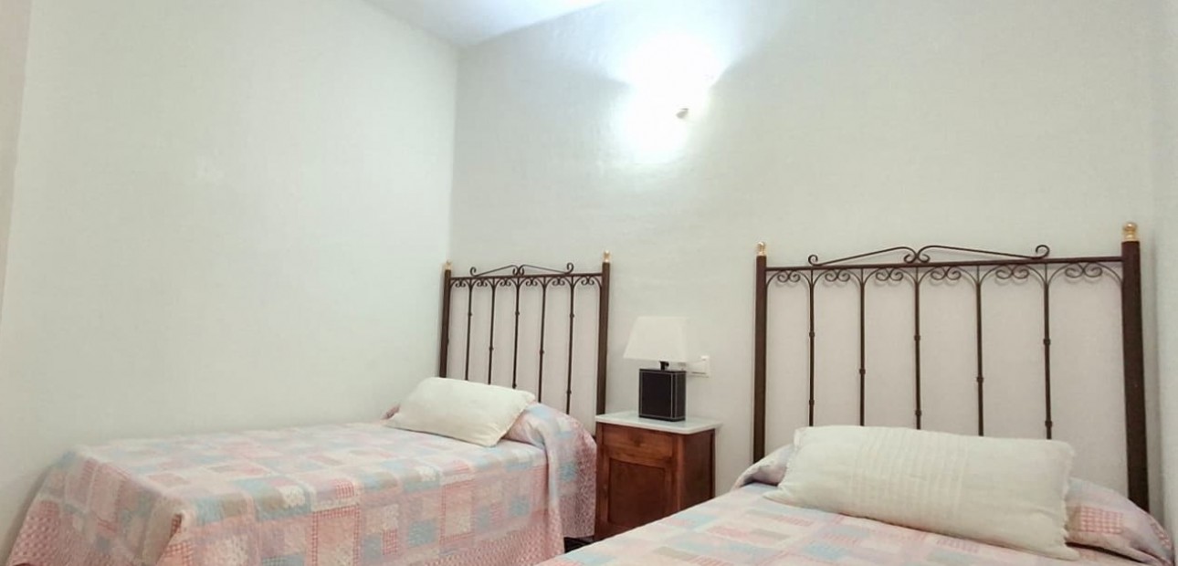 Sale - Apartment / flat -
Torrevieja - Playa Los Locos