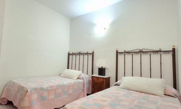 Sale - Apartment / flat -
Torrevieja - Playa Los Locos