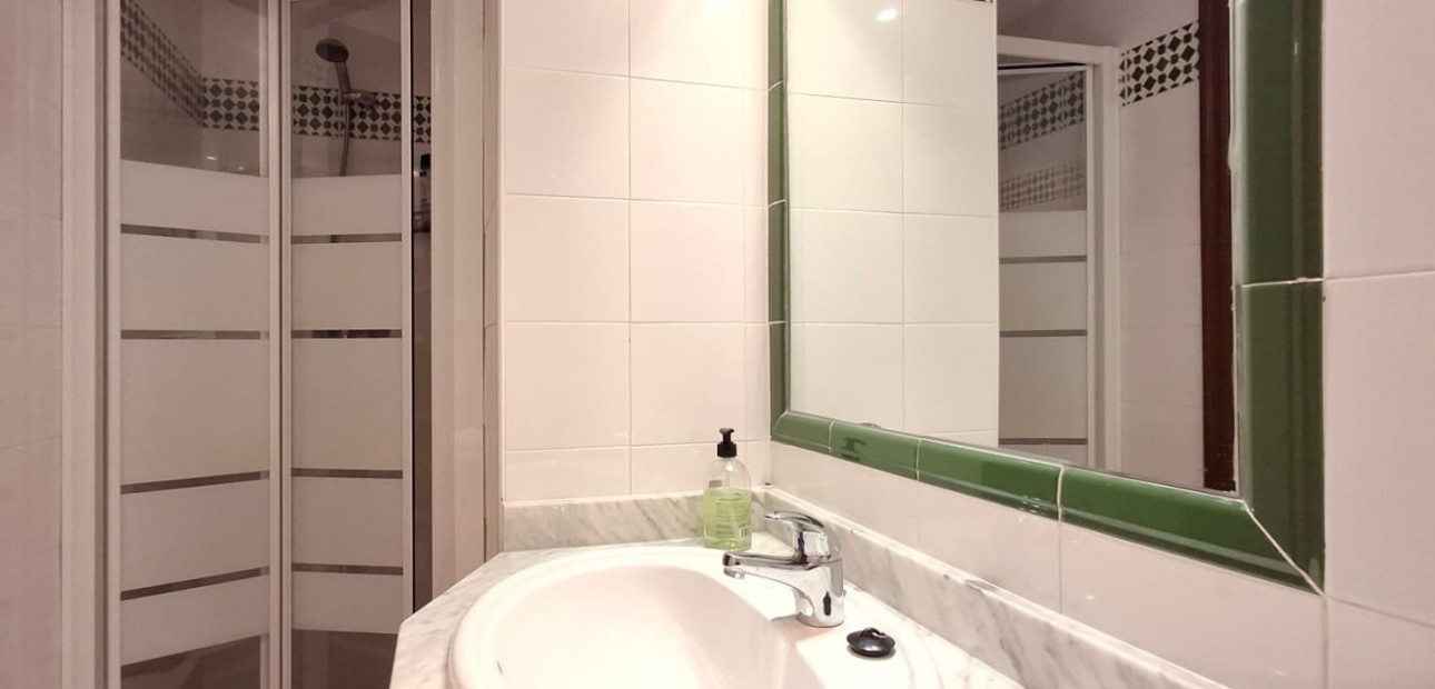 Sale - Apartment / flat -
Torrevieja - Playa Los Locos