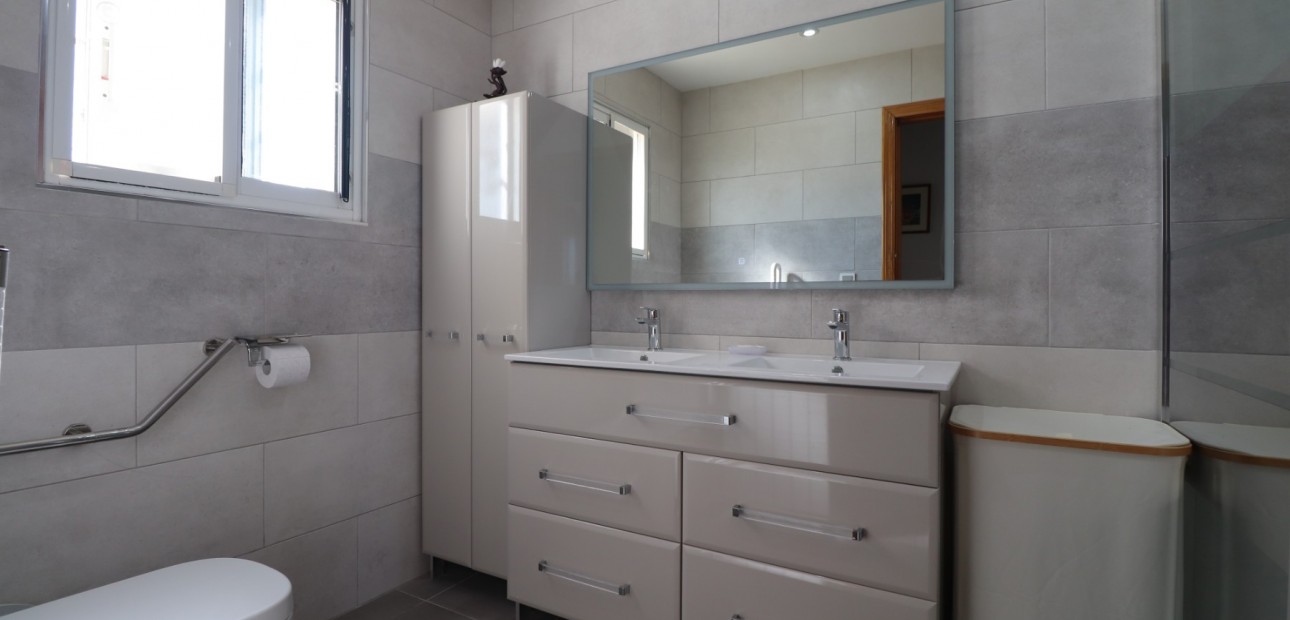 Sale - Country Property -
Callosa de Segura - Callosa de Segura - Country