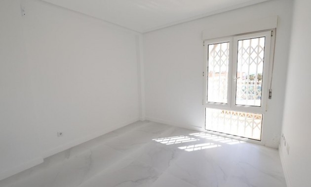 Sale - Penthouse -
Orihuela Costa - Cabo Roig