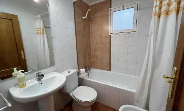 Venta - Apartamento / piso -
Torrevieja - torrevieja