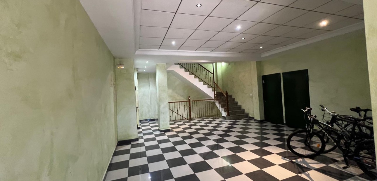 Venta - Apartamento / piso -
Torrevieja - torrevieja