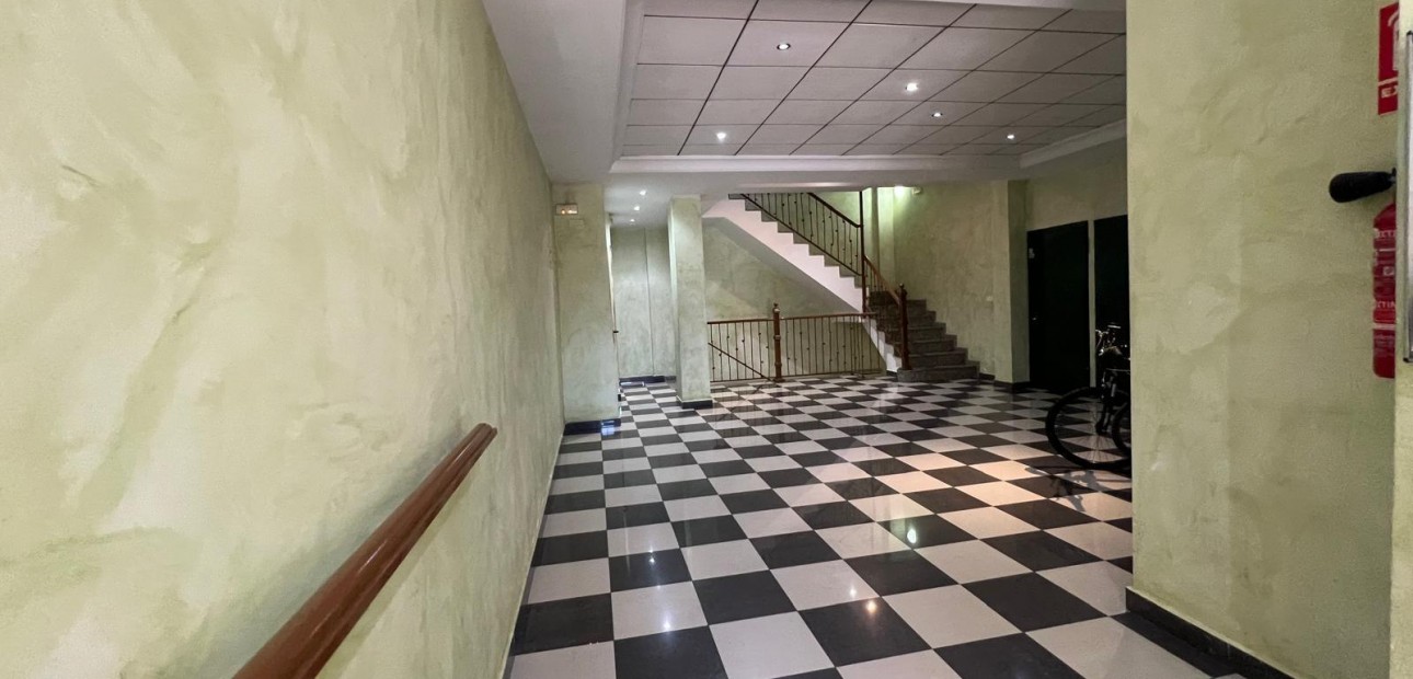 Venta - Apartamento / piso -
Torrevieja - torrevieja
