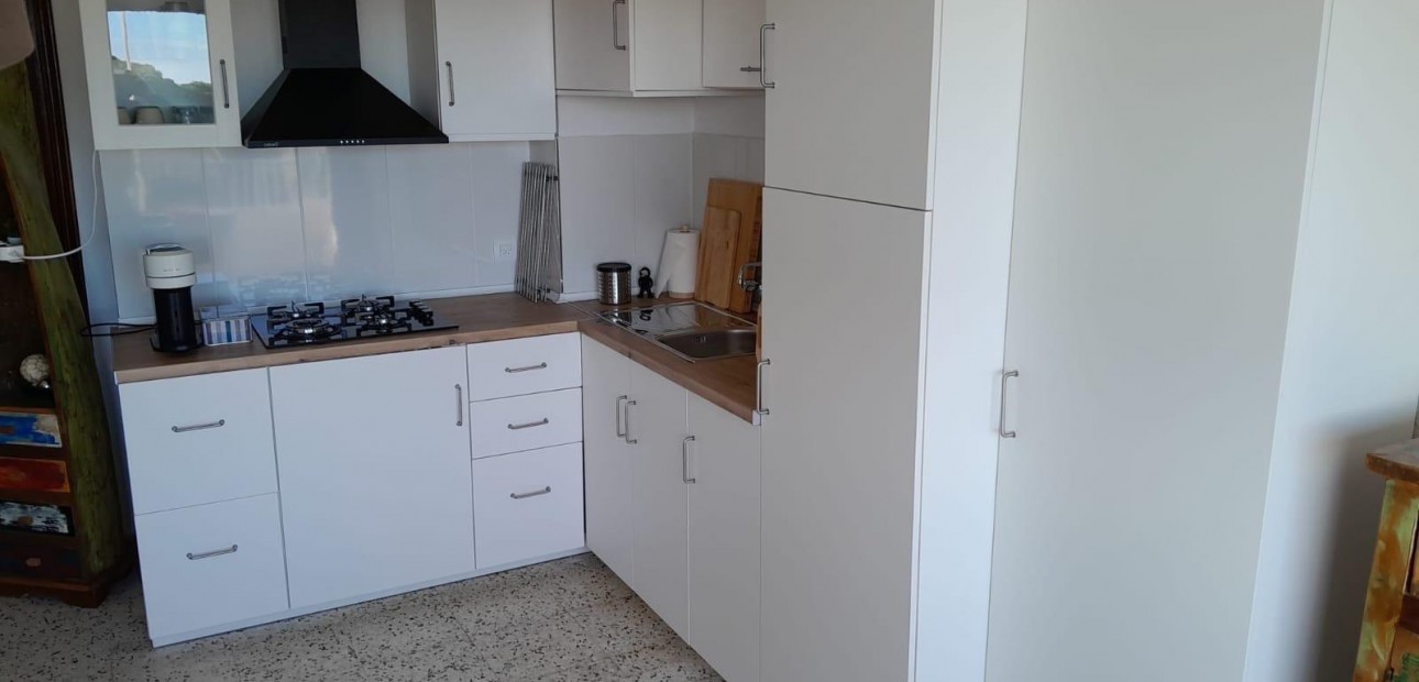 Sale - Apartment / flat -
Guardamar del Segura - Urbanizaciones