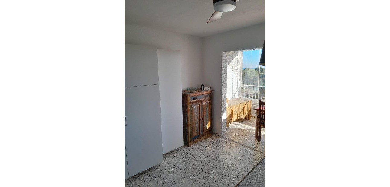 Sale - Apartment / flat -
Guardamar del Segura - Urbanizaciones