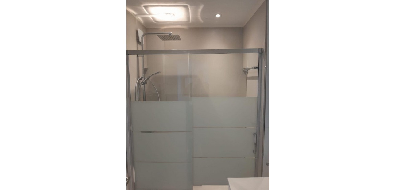 Sale - Apartment / flat -
Guardamar del Segura - Urbanizaciones