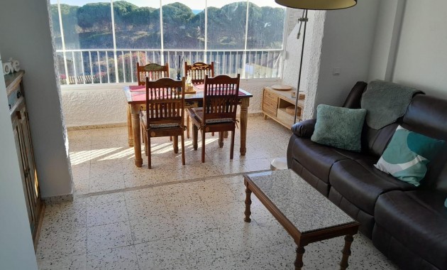 Sale - Apartment / flat -
Guardamar del Segura - Urbanizaciones