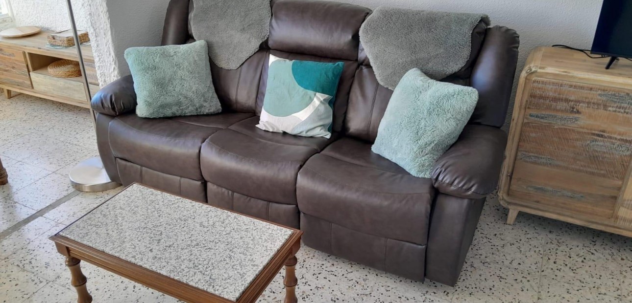 Sale - Apartment / flat -
Guardamar del Segura - Urbanizaciones