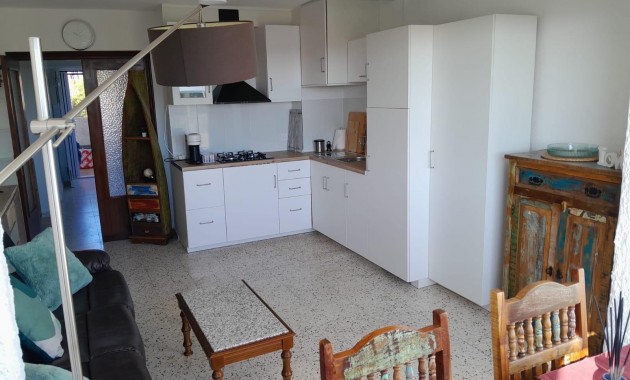 Sale - Apartment / flat -
Guardamar del Segura - Urbanizaciones
