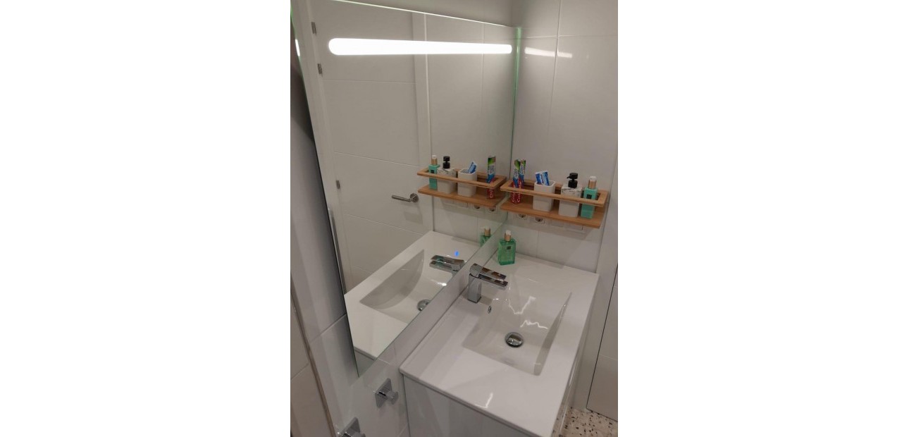 Sale - Apartment / flat -
Guardamar del Segura - Urbanizaciones