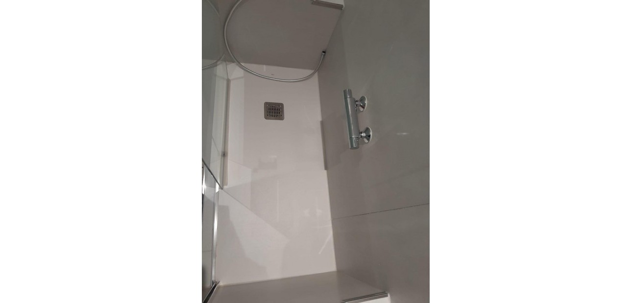 Sale - Apartment / flat -
Guardamar del Segura - Urbanizaciones