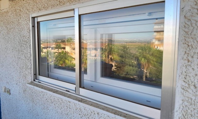 Sale - Apartment / flat -
Guardamar del Segura - Urbanizaciones