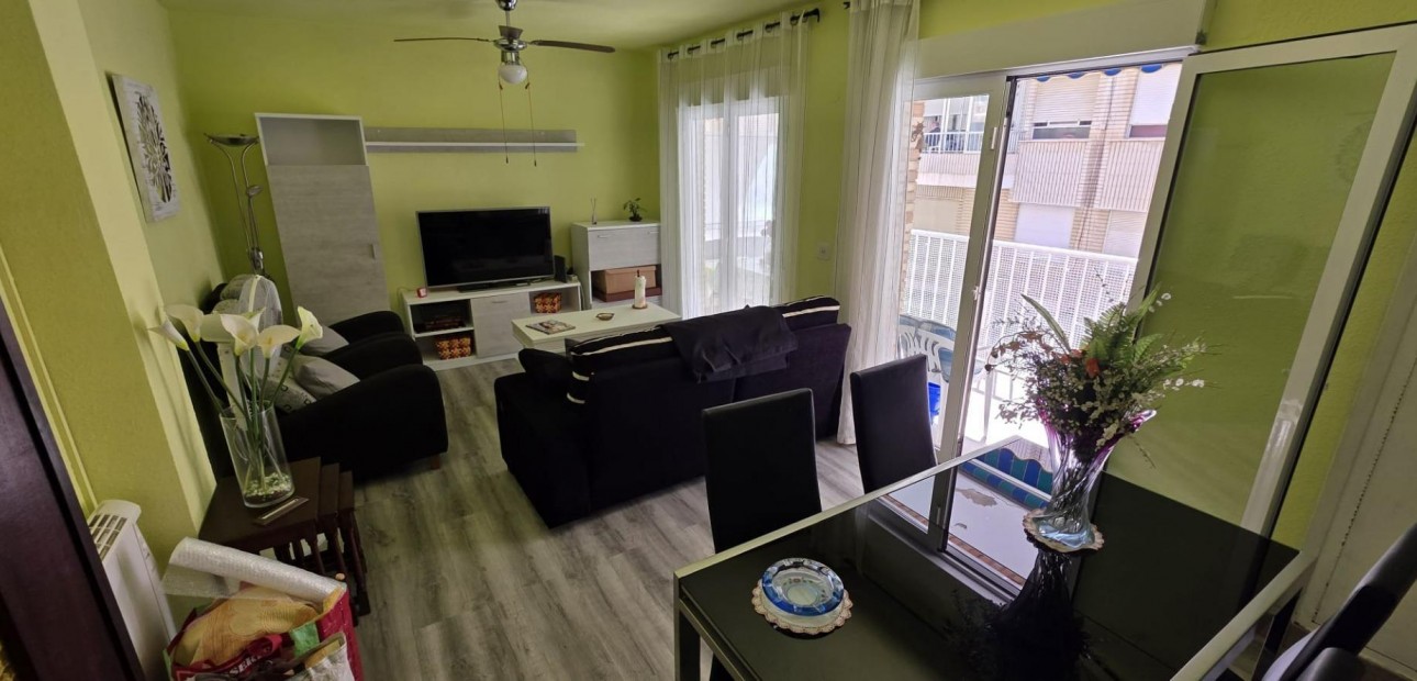 Sale - Apartment / flat -
Torrevieja - Estacion de autobuses