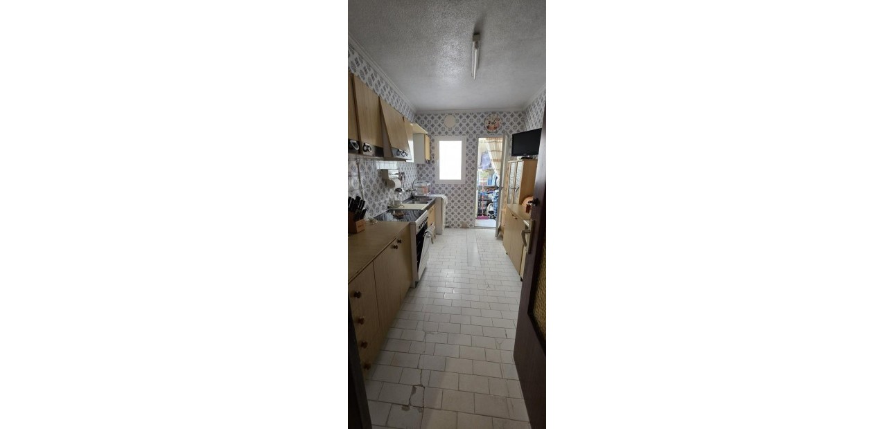 Sale - Apartment / flat -
Torrevieja - Estacion de autobuses