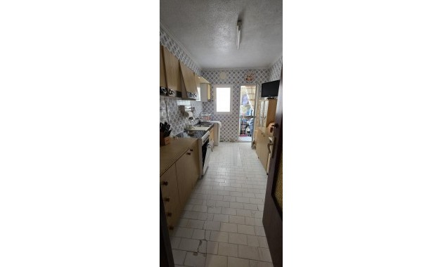 Sale - Apartment / flat -
Torrevieja - Estacion de autobuses