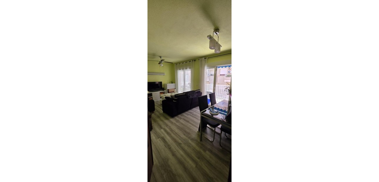 Sale - Apartment / flat -
Torrevieja - Estacion de autobuses