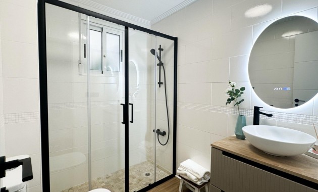 Sale - Apartment / flat -
Orihuela Costa - Punta Prima