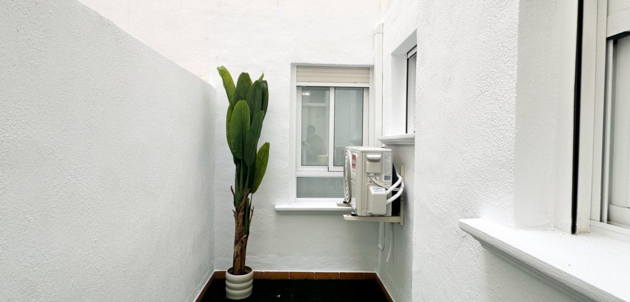 Sale - Apartment / flat -
Orihuela Costa - Punta Prima