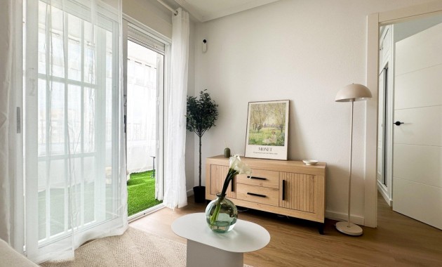 Sale - Apartment / flat -
Orihuela Costa - Punta Prima