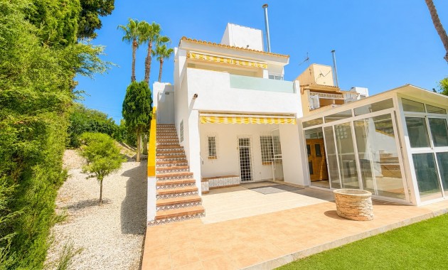 Sale - Detached Villa -
Orihuela Costa - Villamartin