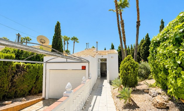 Sale - Detached Villa -
Orihuela Costa - Villamartin