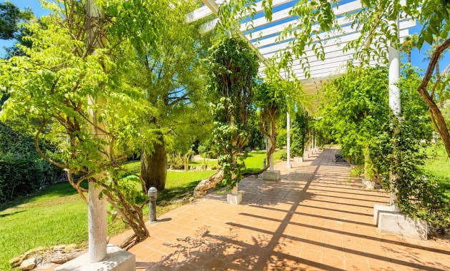 Sale - Detached Villa -
Orihuela Costa - Villamartin