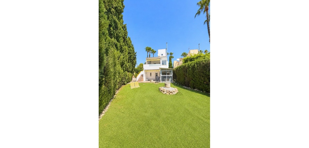 Sale - Detached Villa -
Orihuela Costa - Villamartin