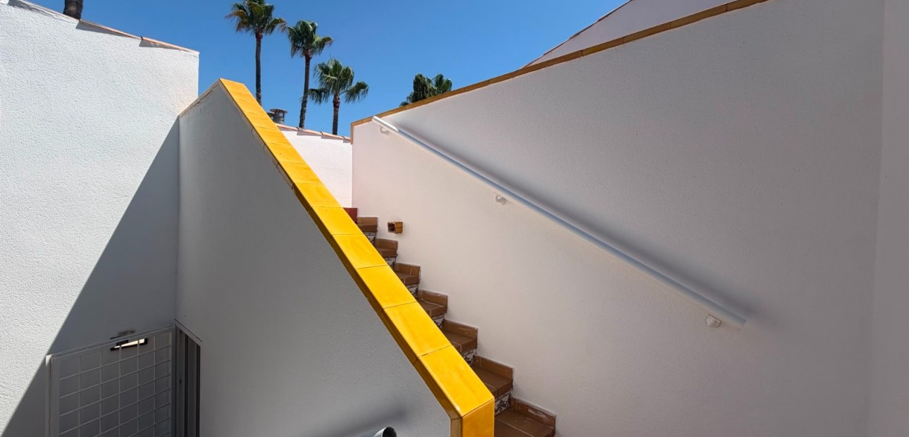 Sale - Detached Villa -
Orihuela Costa - Villamartin