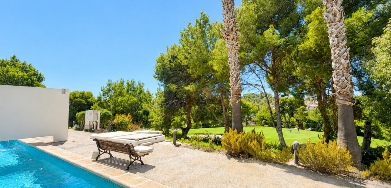 Sale - Detached Villa -
Orihuela Costa - Villamartin