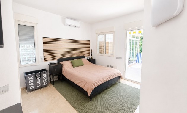 Sale - Detached Villa -
Orihuela Costa - Villamartin