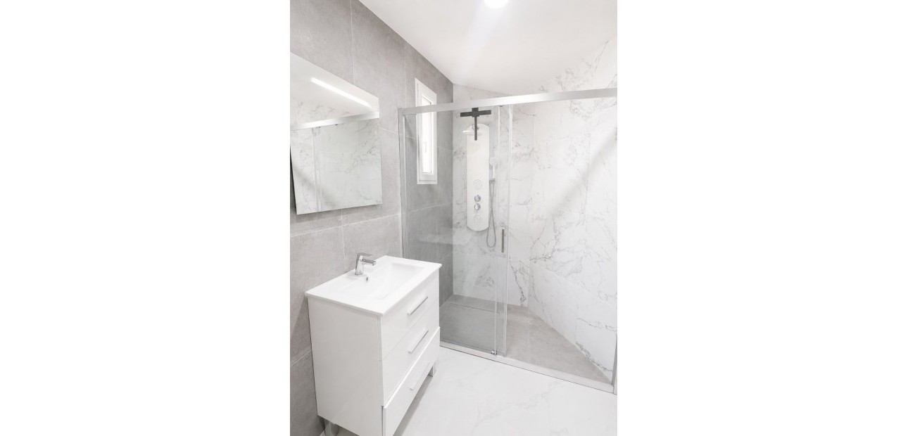 Sale - Detached Villa -
Orihuela Costa - Villamartin