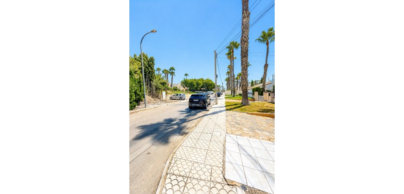 Sale - Detached Villa -
Orihuela Costa - Villamartin