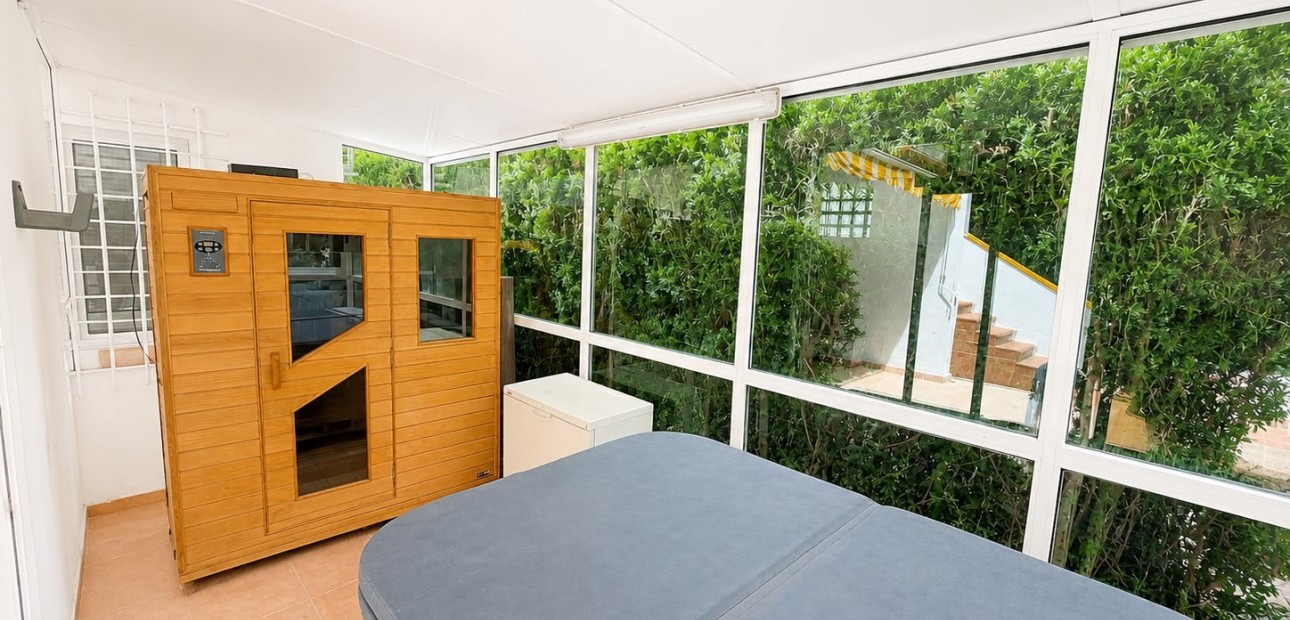 Sale - Detached Villa -
Orihuela Costa - Villamartin