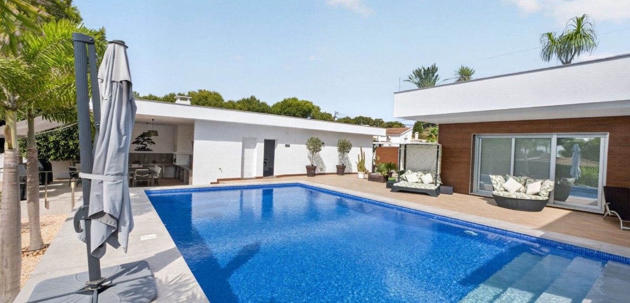 Sale - Detached Villa -
Pinar de Campoverde - Pinar de Campoverde - Village